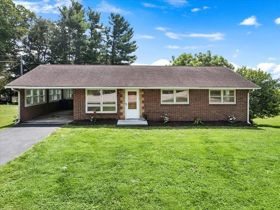 135 Griggs Street, Christiansburg, VA