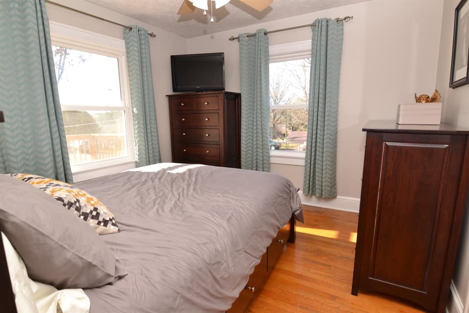 195 Church Street, photo 13 of 40