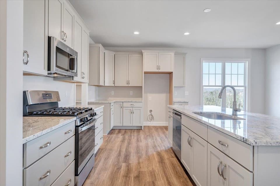 985 Round Meadow Drive, photo 24 of 40
