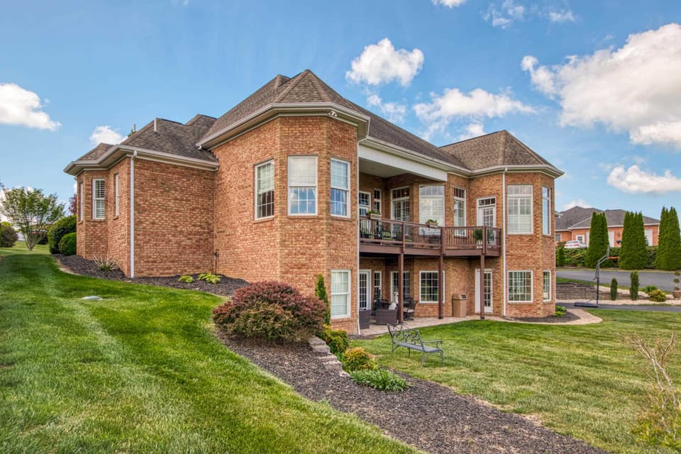 2221 Peakland Way, photo 4 of 40