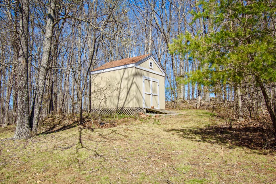 1130 Cassatt Ln, photo 5 of 39
