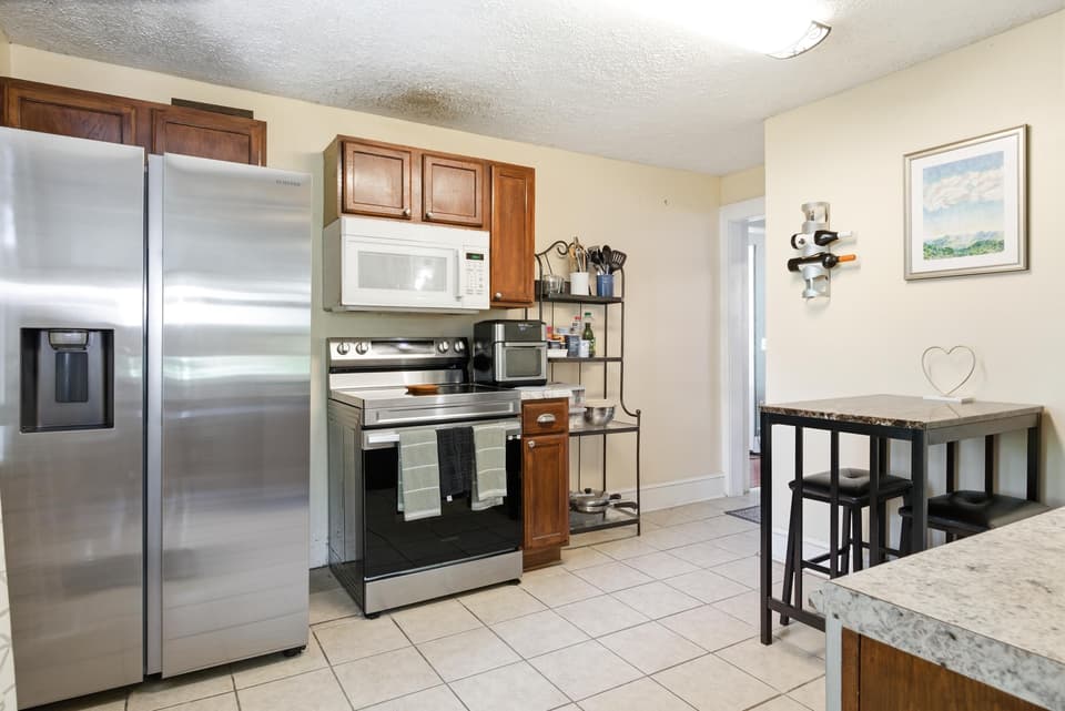 220 Mitchell Street, photo 8 of 30