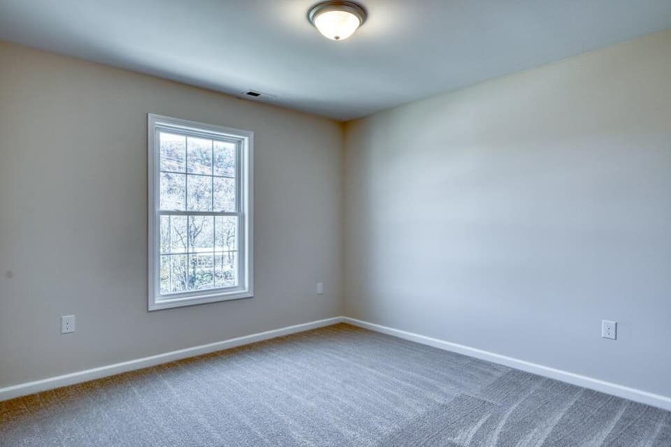 223 Louise Ln, photo 32 of 35