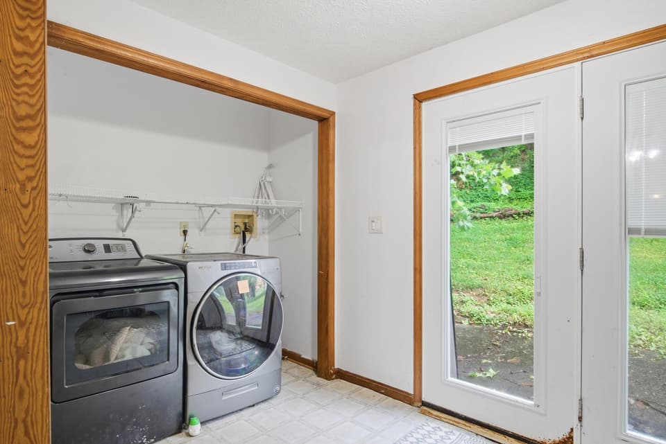 800 S Grant Street, photo 19 of 40