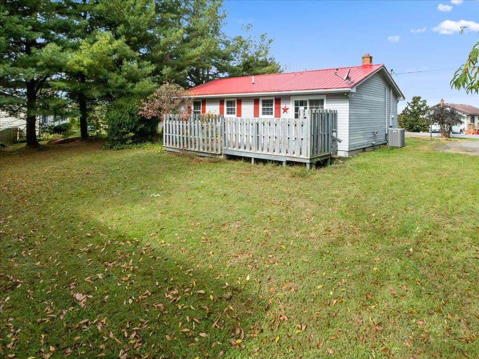 1363 Dow Street, photo 38 of 40