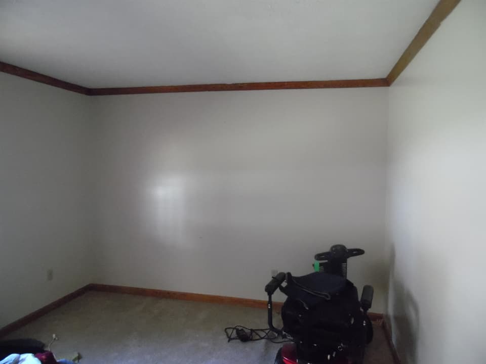 2435 Glade Drive, photo 6 of 7