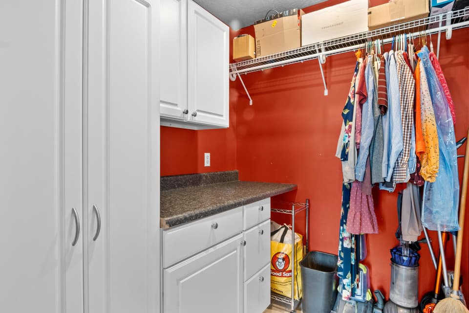 130 Somerset Street, photo 38 of 40