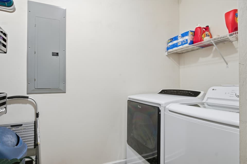 1485 Kensington Way, photo 25 of 32