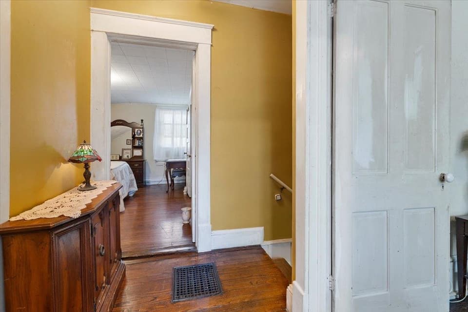 510 Ellett Road NE, photo 11 of 40