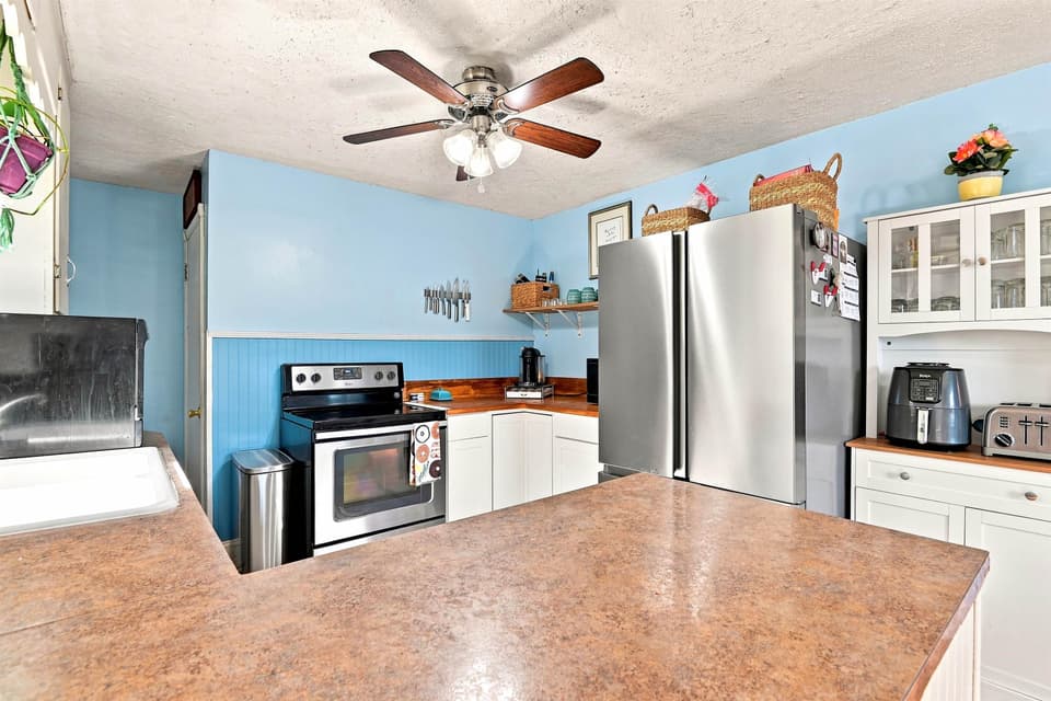 105 Ellett Drive SE, photo 14 of 37