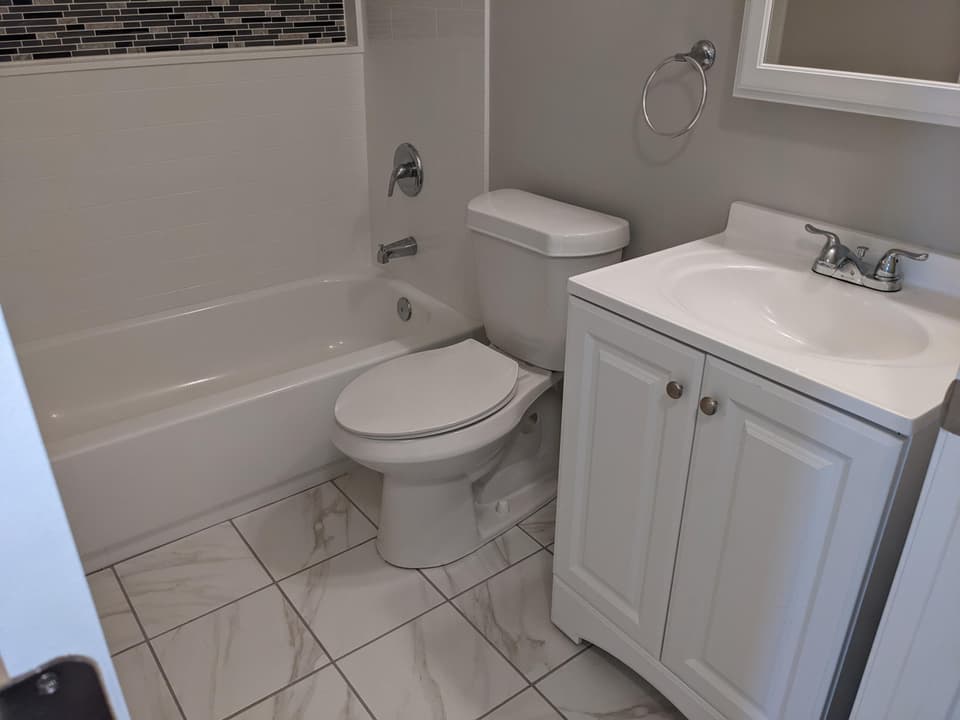 1370 Wall St, photo 19 of 38