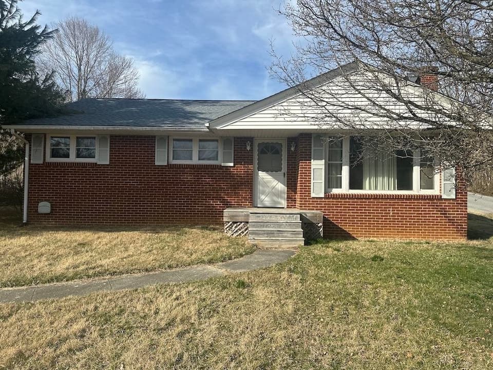 1275 Radford Street, photo 4 of 40