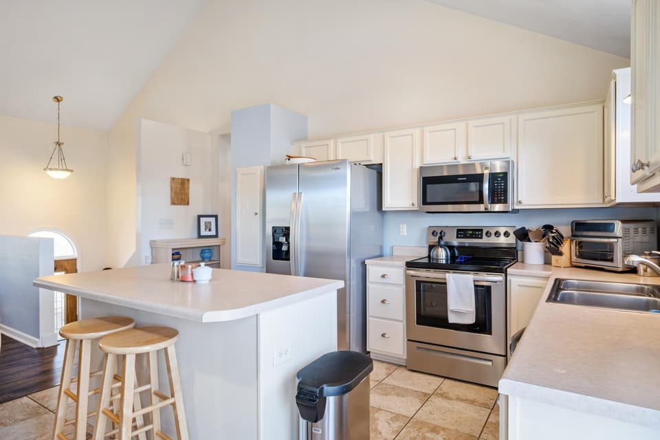 805 New Village Drive NW, photo 16 of 40