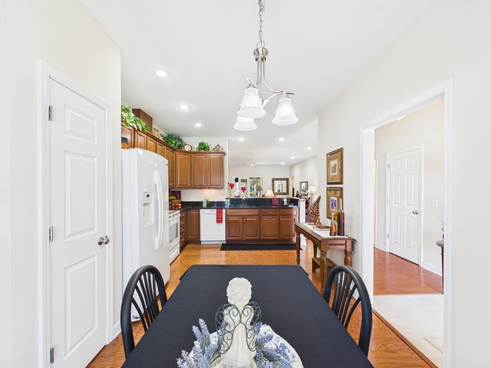 250 Vinnie Avenue, photo 16 of 40
