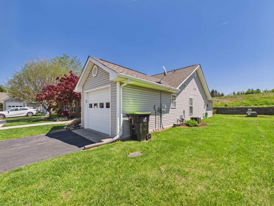 218 Wheatland Court, photo 27 of 29