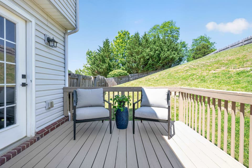 475 Majestic Drive, photo 13 of 40