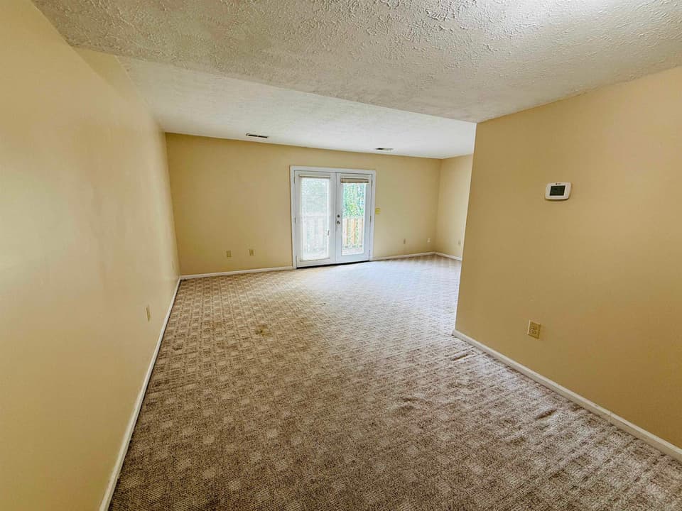 610 Cambria Street NW, photo 10 of 33