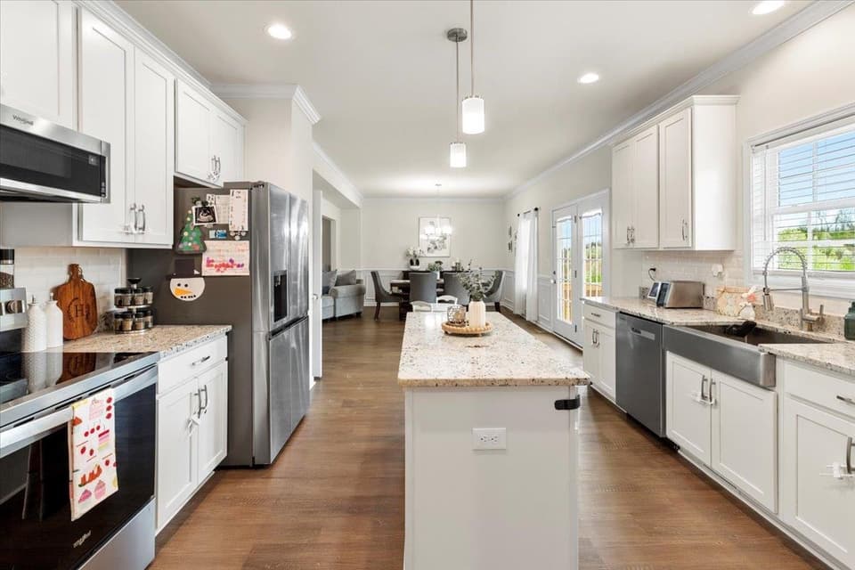 980 Holland Loop NW, photo 23 of 40