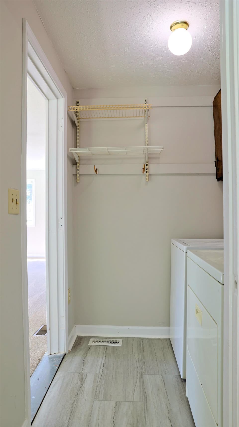 1055 Scott Street, photo 13 of 36
