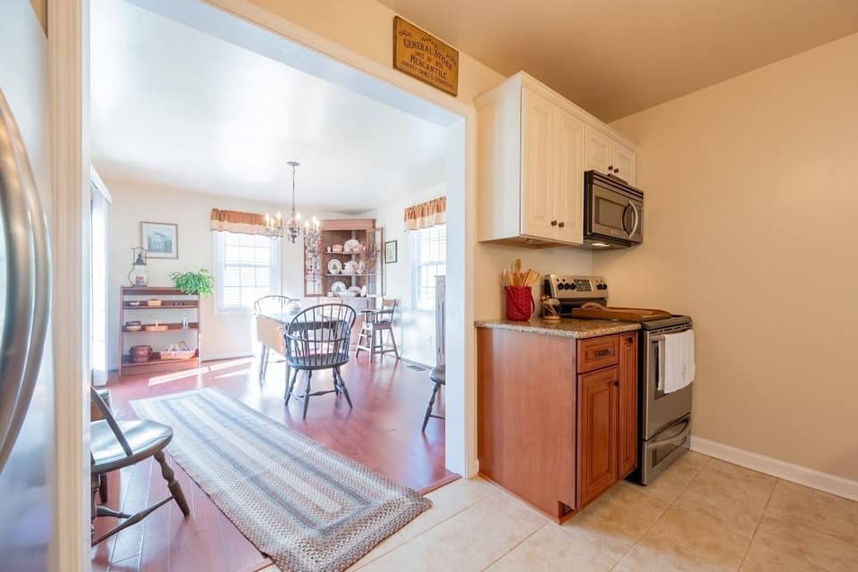 315 Montgomery Street, photo 21 of 40