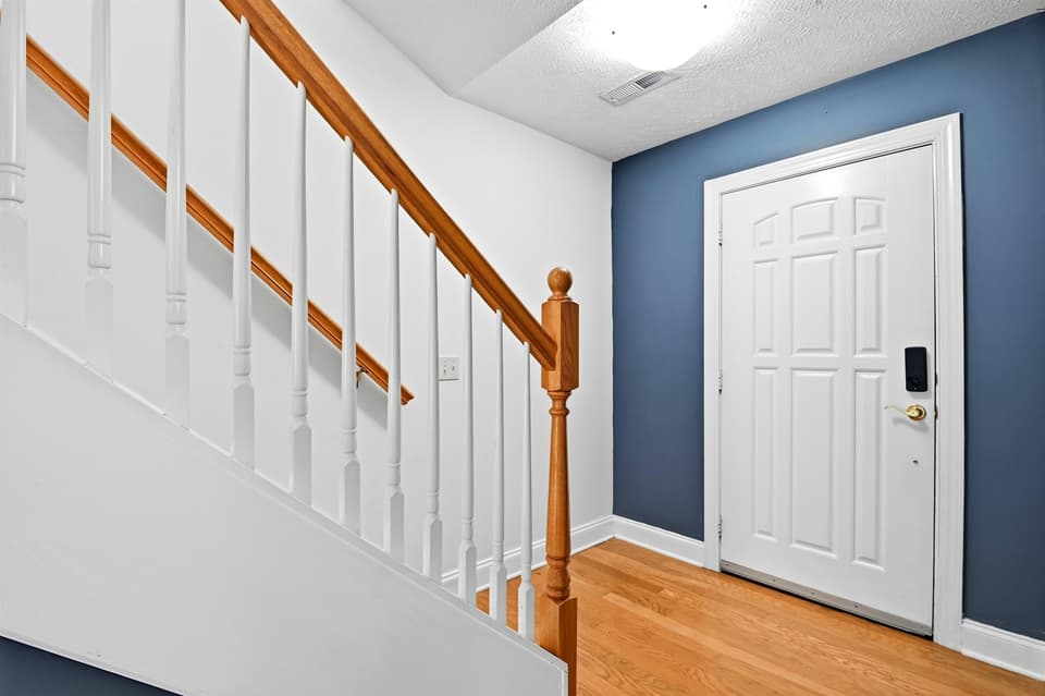 130 Blue Leaf Drive, photo 4 of 32