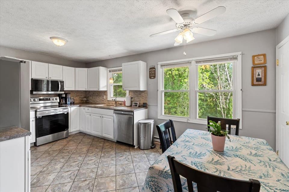 2318 Plateau Drive, photo 5 of 40