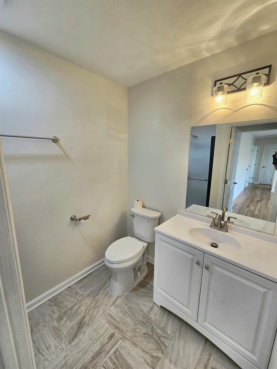 1260 King Street, photo 20 of 29