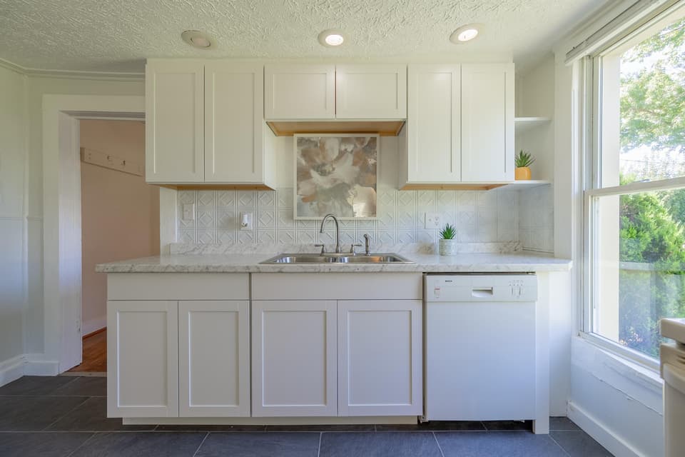 770 Montgomery Street, photo 22 of 40