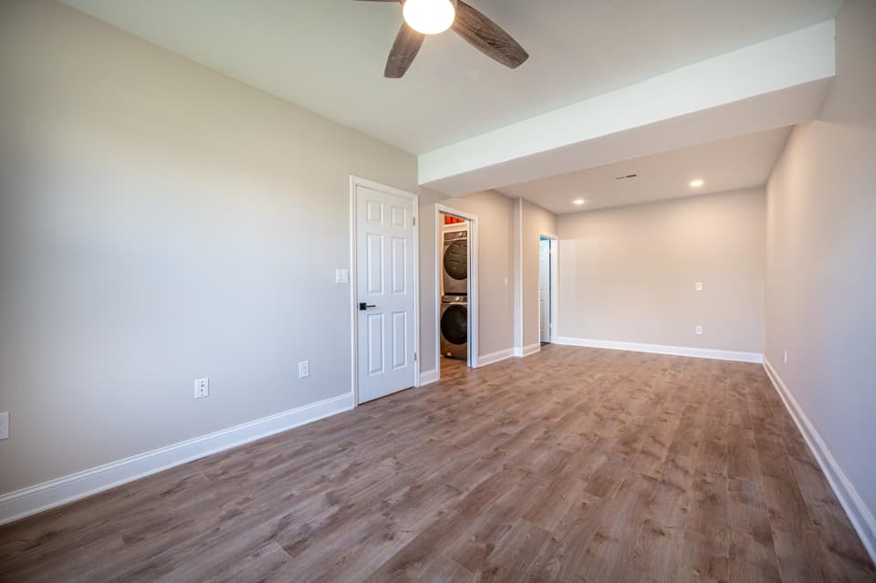 200 Wistaria Drive, photo 23 of 34