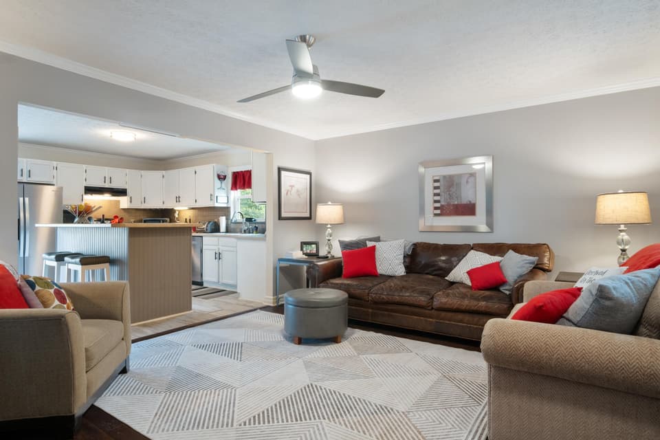 395 Warren Street, photo 18 of 40