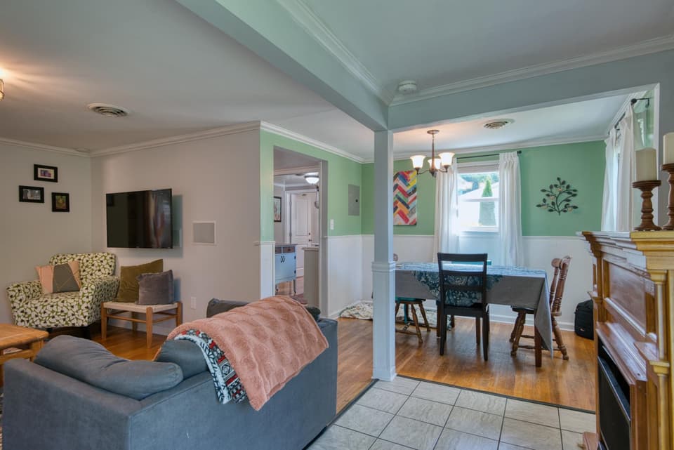 2290 Fire Tower Road, photo 6 of 40