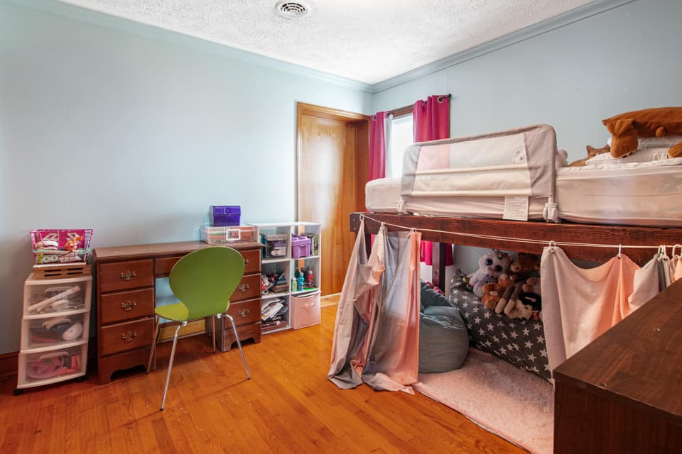 1595 Gallimore Street, photo 27 of 40