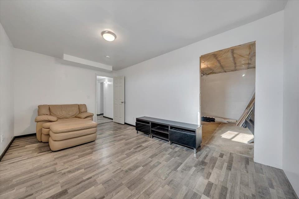 2672 Violet Lane, photo 18 of 34