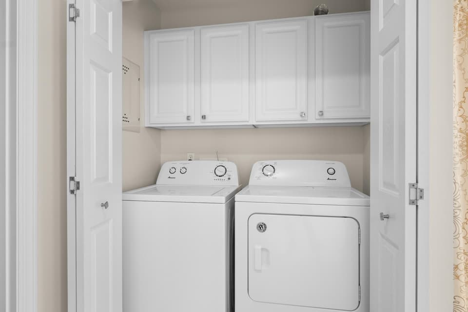 510 Oak Tree Boulevard NW, photo 17 of 33