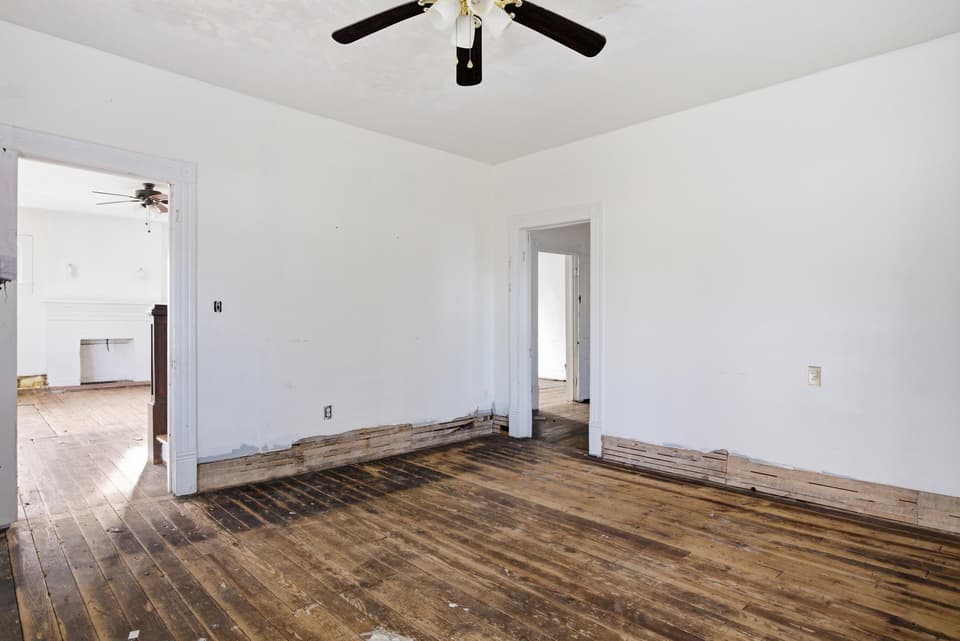 509 W Main Street, photo 18 of 40