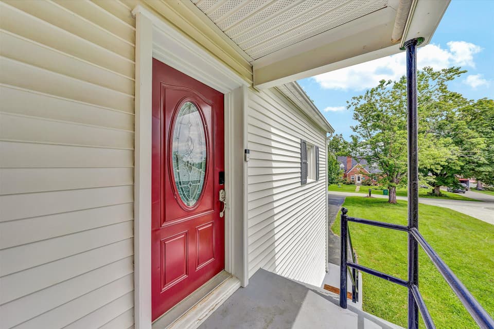 215 S Hill Dr, photo 7 of 37