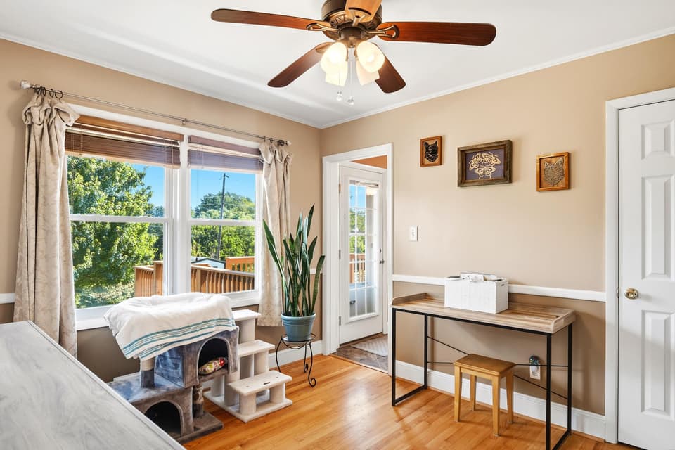 106 Roseland Drive, photo 22 of 39