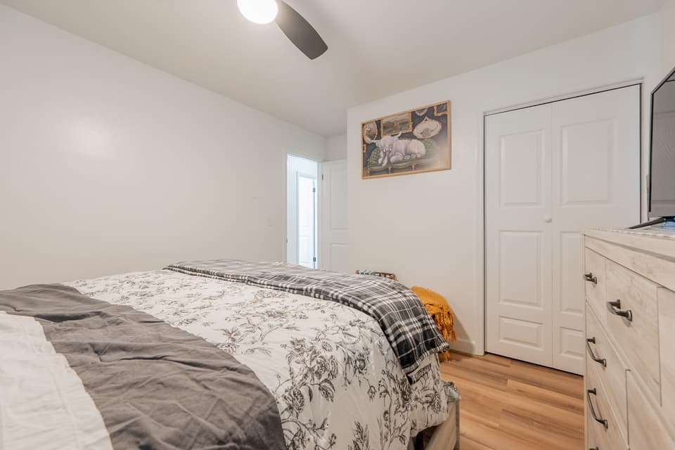 305 Overland Drive, photo 26 of 40