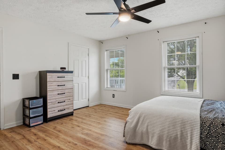 1685 Forelmont Street, photo 23 of 40