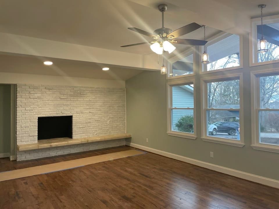 525 Southview Terrace, photo 2 of 4