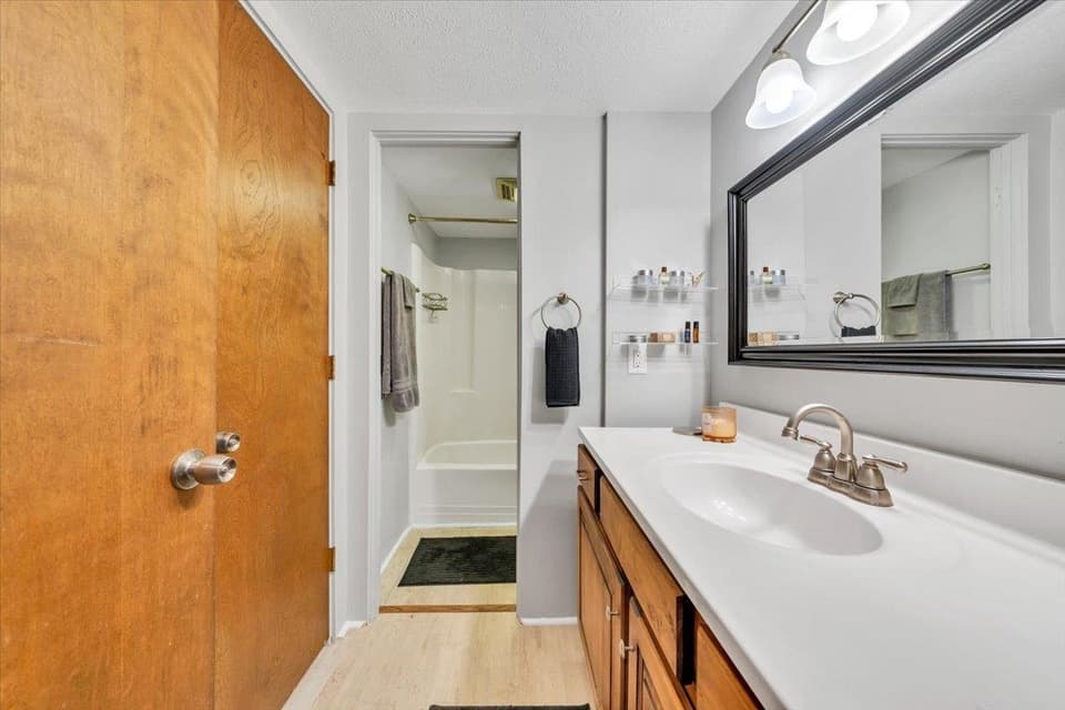 2615 Glade Drive SE, photo 25 of 35