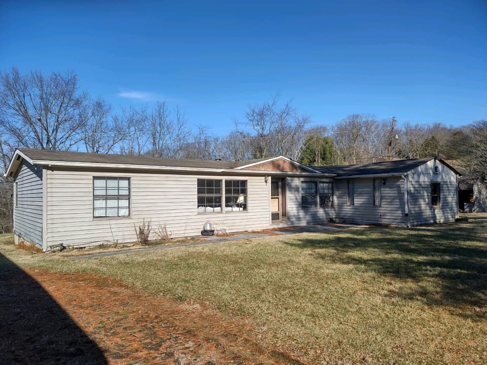 3520 Fairview Church Rd, photo 2 of 16