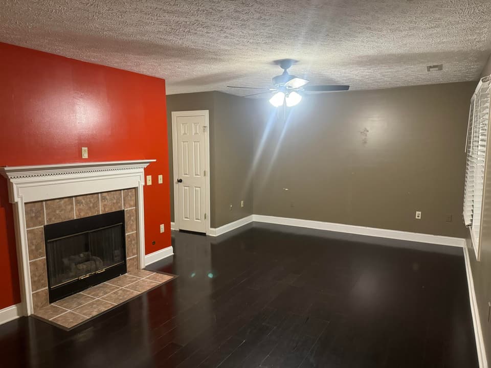 425 Silver Leaf Drive, photo 3 of 29