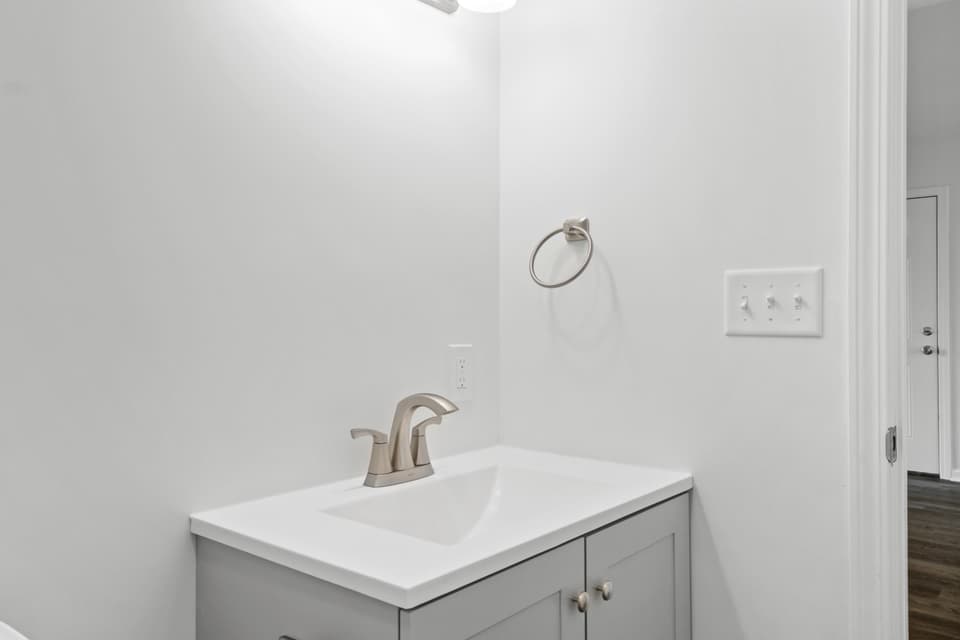 130 East Street, photo 30 of 36