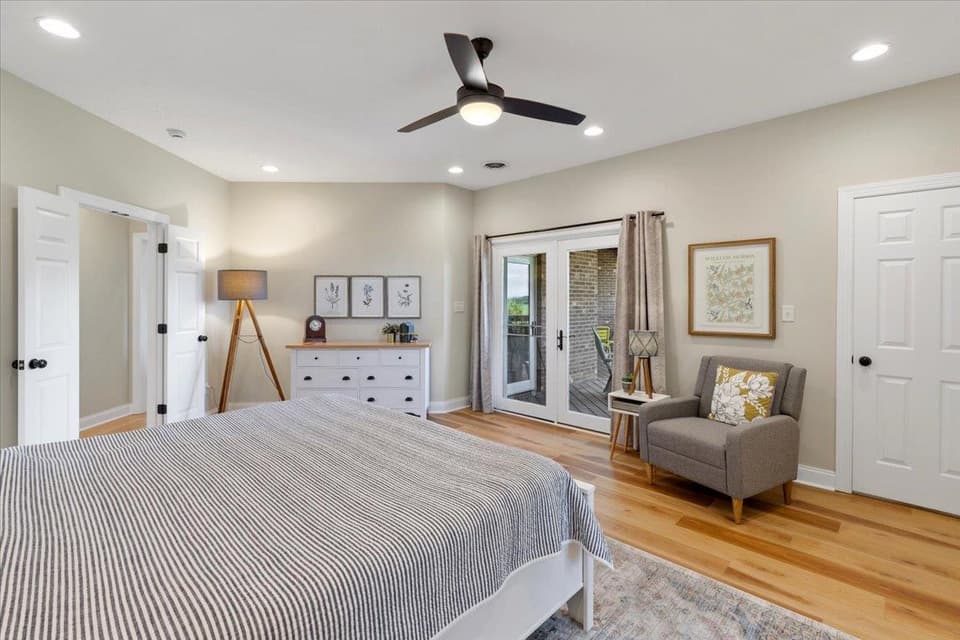 2120 Knoll Crest Drive, photo 32 of 40