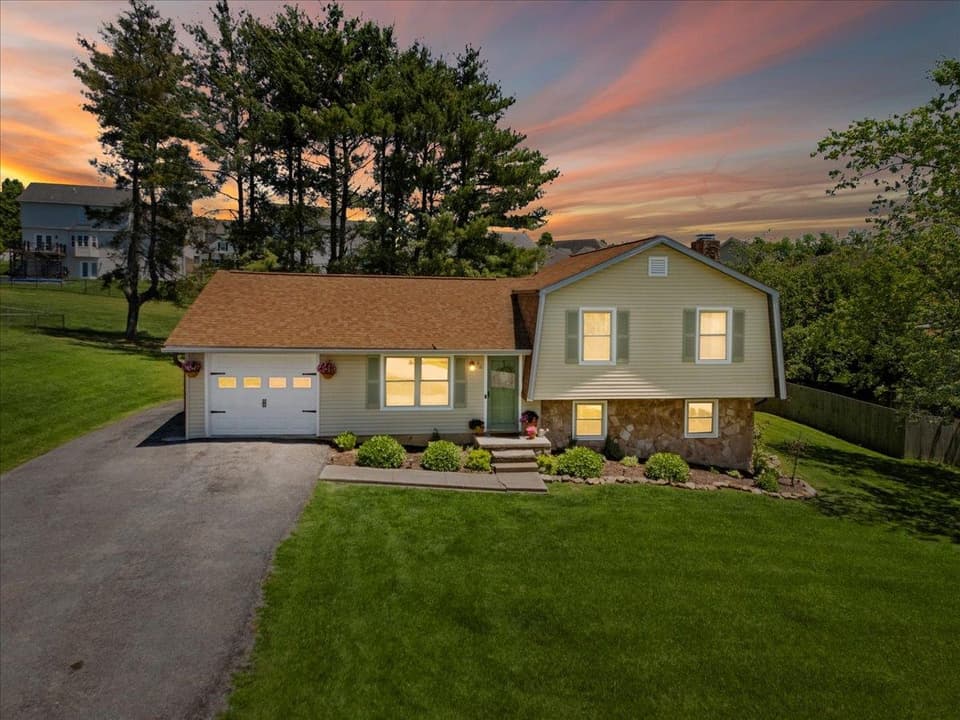 80 Henley Drive, photo 7 of 40