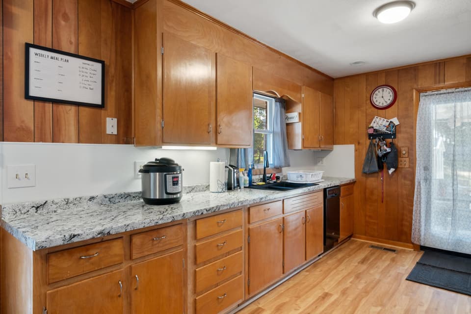 85 Alta Court, photo 8 of 40