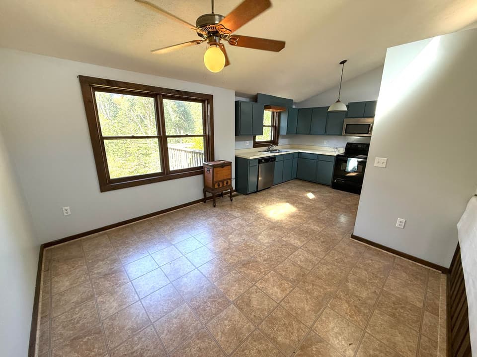 1100 Scott St, photo 17 of 28