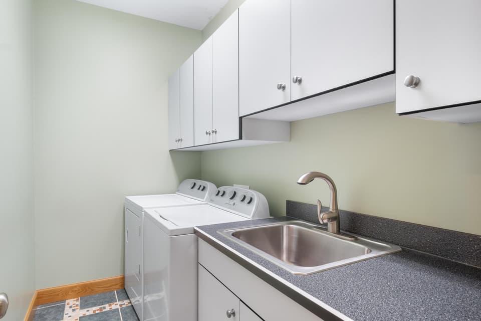 2360 Lake Vista Drive, photo 18 of 40