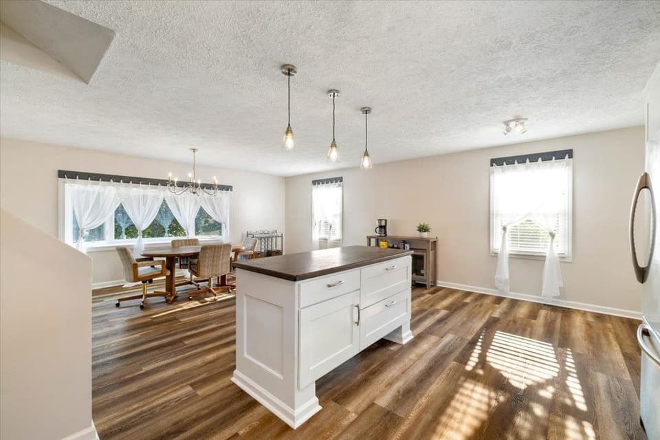 870 Cambria Street NW, photo 12 of 40